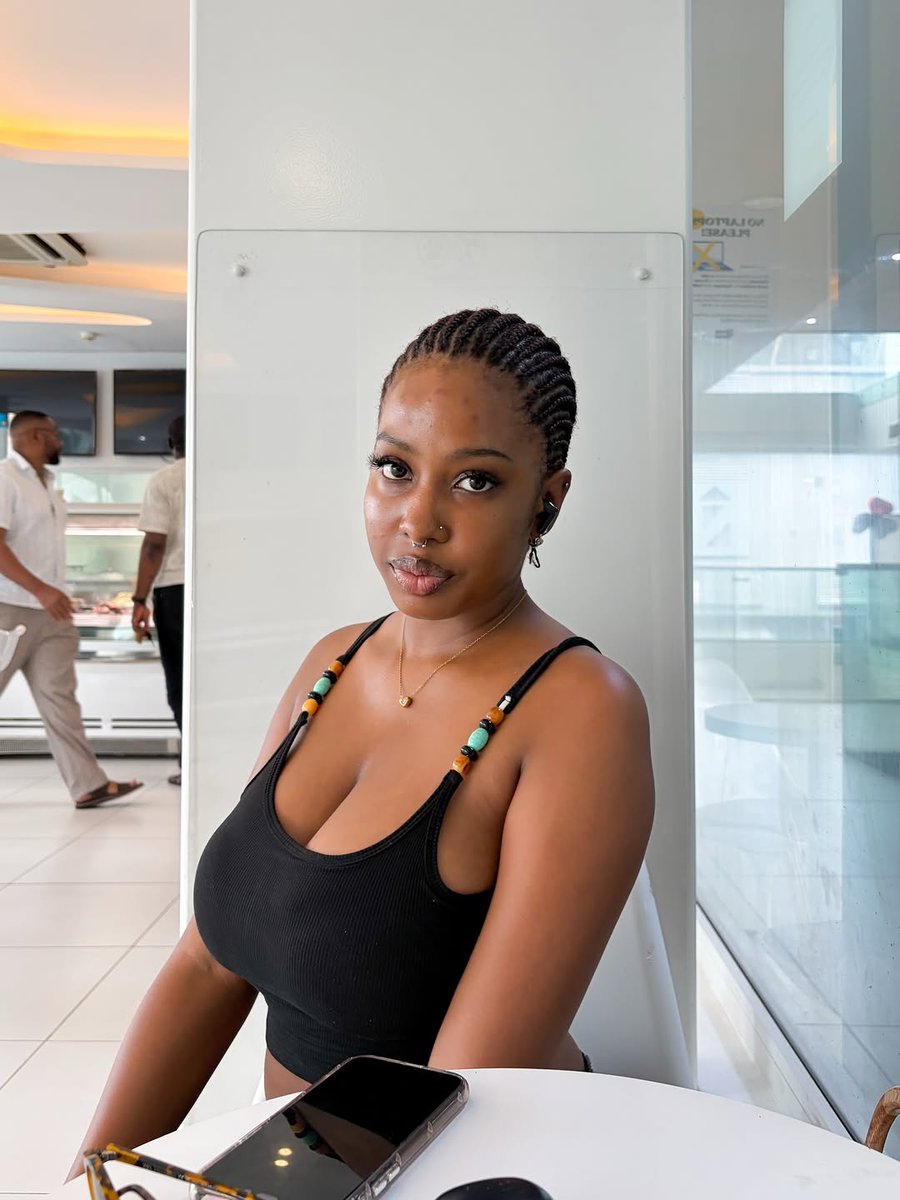 Big Neena tweet media