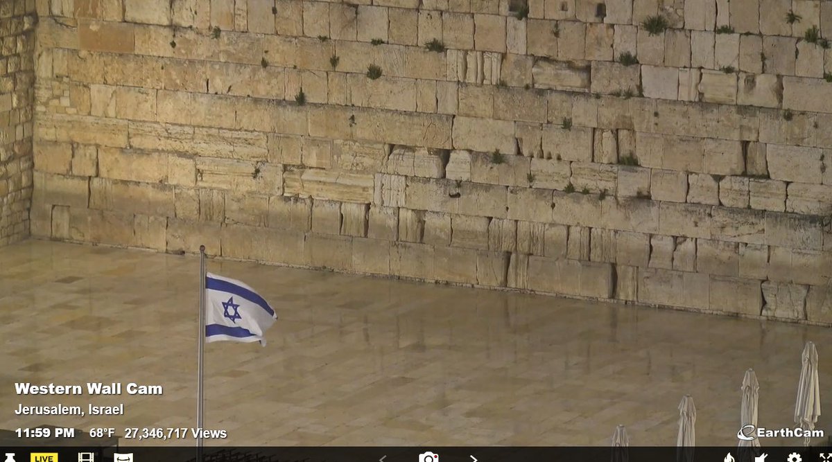 COGLorna's tweet image. @Georgesantos Closed just like it has been did not reopen for Passover