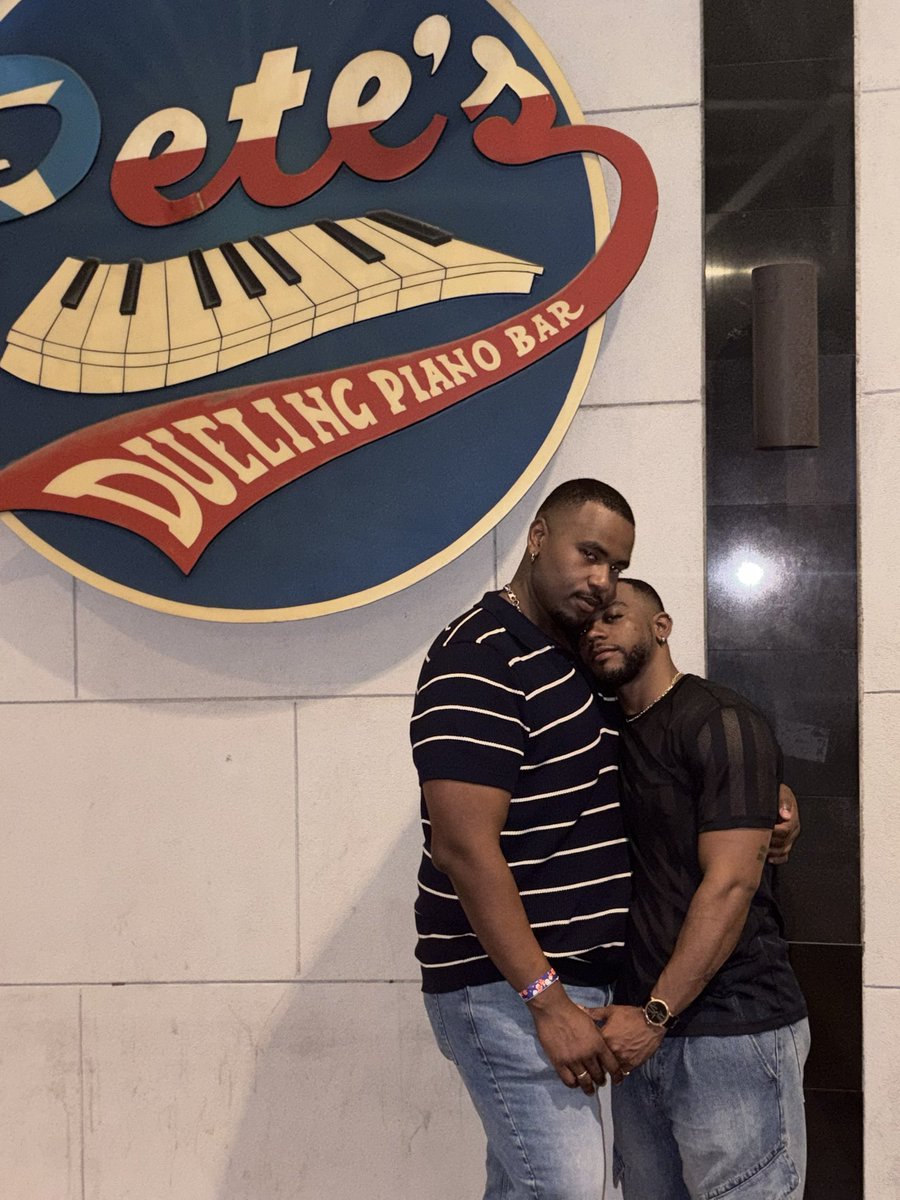 ChrisLRey tweet media