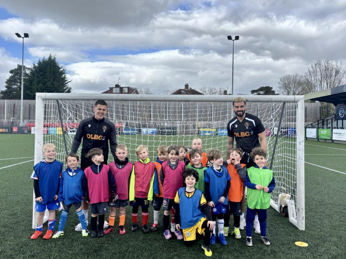 dwfcyouthdev's tweet photo. Another day full of energy, development and positivity at our Easter coaching centre, including a dedicated GK Camp, expertly led by First Team GK Coach Dean Lightwood and academy and youth coach Max Foulkes.
Book online to join us for our last day tomorrow!
#wearewanderers https://t.co/F75tNh69Kz