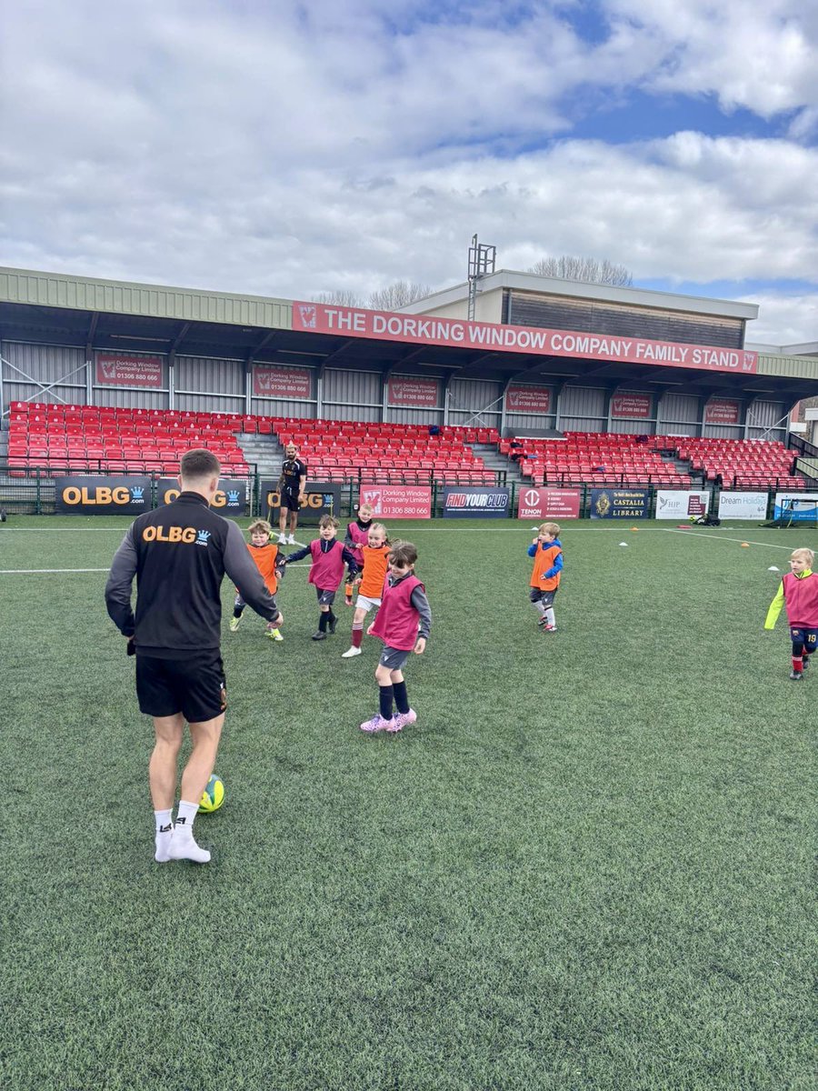 dwfcyouthdev's tweet photo. Another day full of energy, development and positivity at our Easter coaching centre, including a dedicated GK Camp, expertly led by First Team GK Coach Dean Lightwood and academy and youth coach Max Foulkes.
Book online to join us for our last day tomorrow!
#wearewanderers https://t.co/F75tNh69Kz