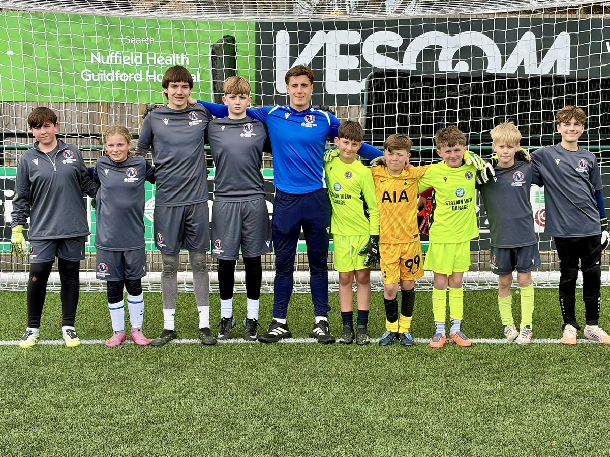 dwfcyouthdev's tweet photo. Another day full of energy, development and positivity at our Easter coaching centre, including a dedicated GK Camp, expertly led by First Team GK Coach Dean Lightwood and academy and youth coach Max Foulkes.
Book online to join us for our last day tomorrow!
#wearewanderers https://t.co/F75tNh69Kz