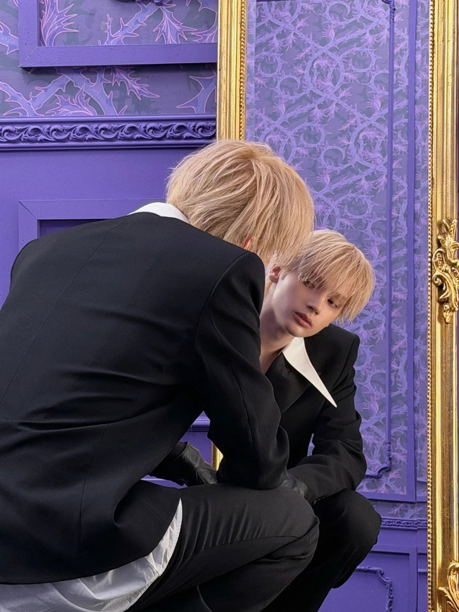 huening kai vampire tweet media