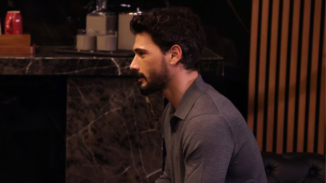 writtenbysaints's tweet image. so you’re telling me this look from deniz to devrim was OFF camera?? ?? #dendev is real.