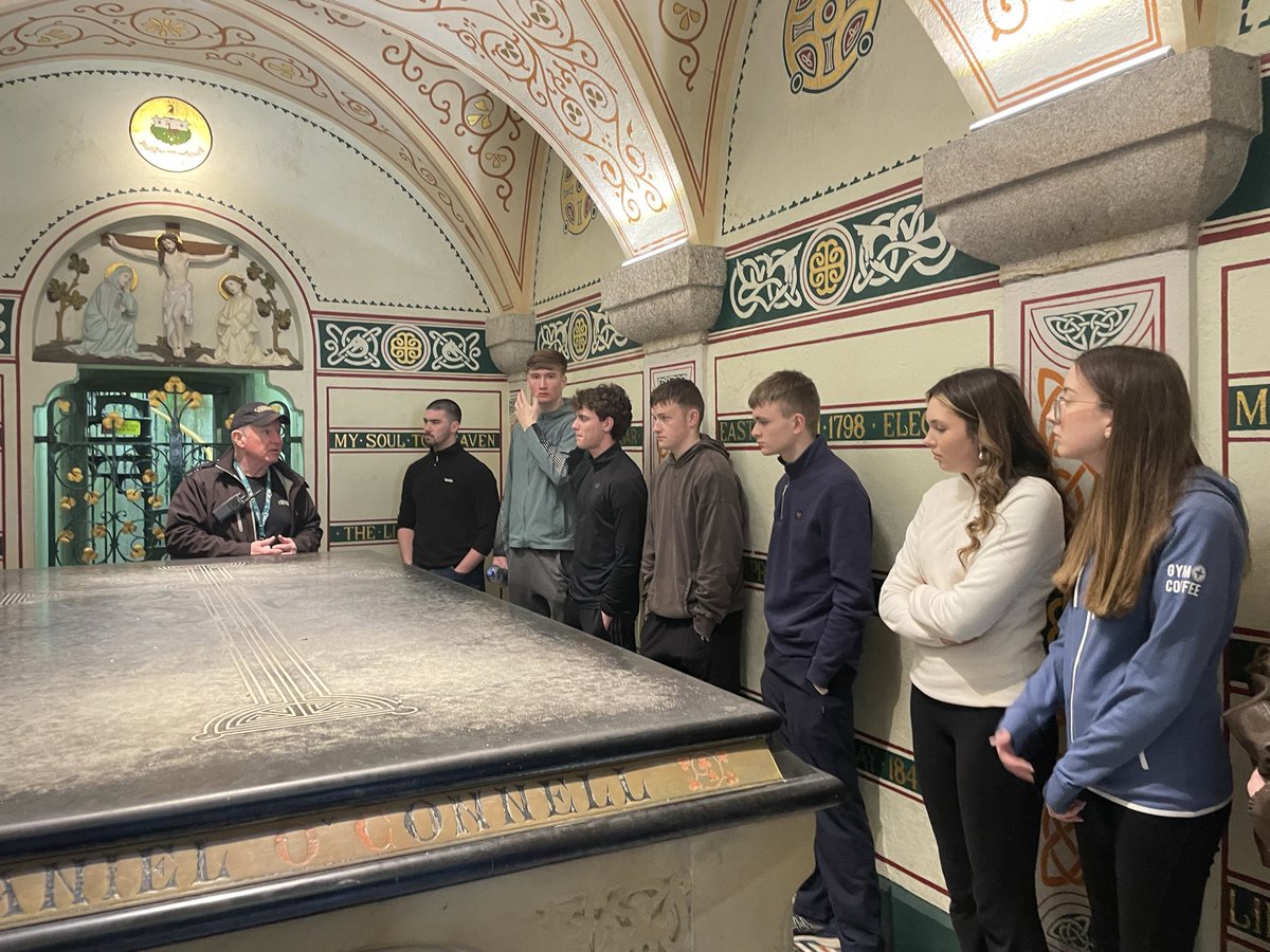 HistorySMG's tweet photo. Our Year 14 History students began their day at Glasnevin Cemetery, exploring the final resting places of key revolutionary figures including Michael Collins, Countess Markievicz, Éamon de Valera and Roger Casement. A powerful start to our historical journey https://t.co/sQgRoXyokY