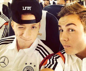 stef 💐 tweet media