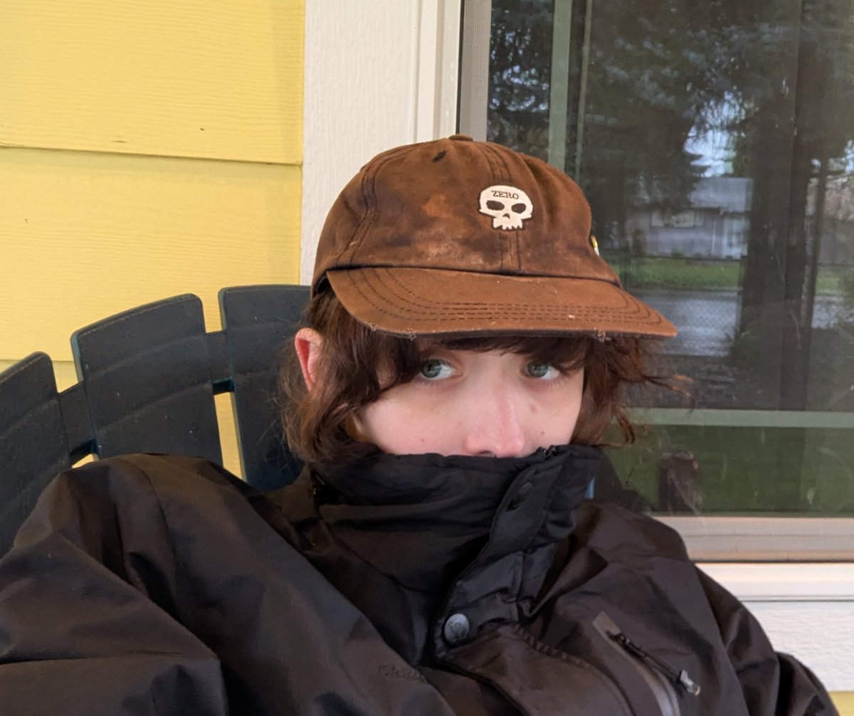 bethany!!!! 🎷🦒 tweet media