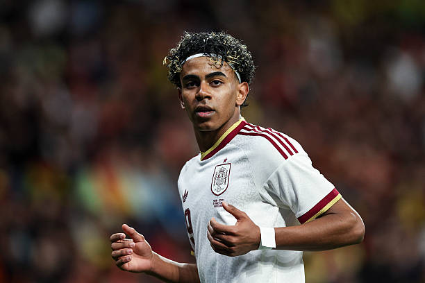 دروغبا لـ لامين يامال عبر إنستغرام: