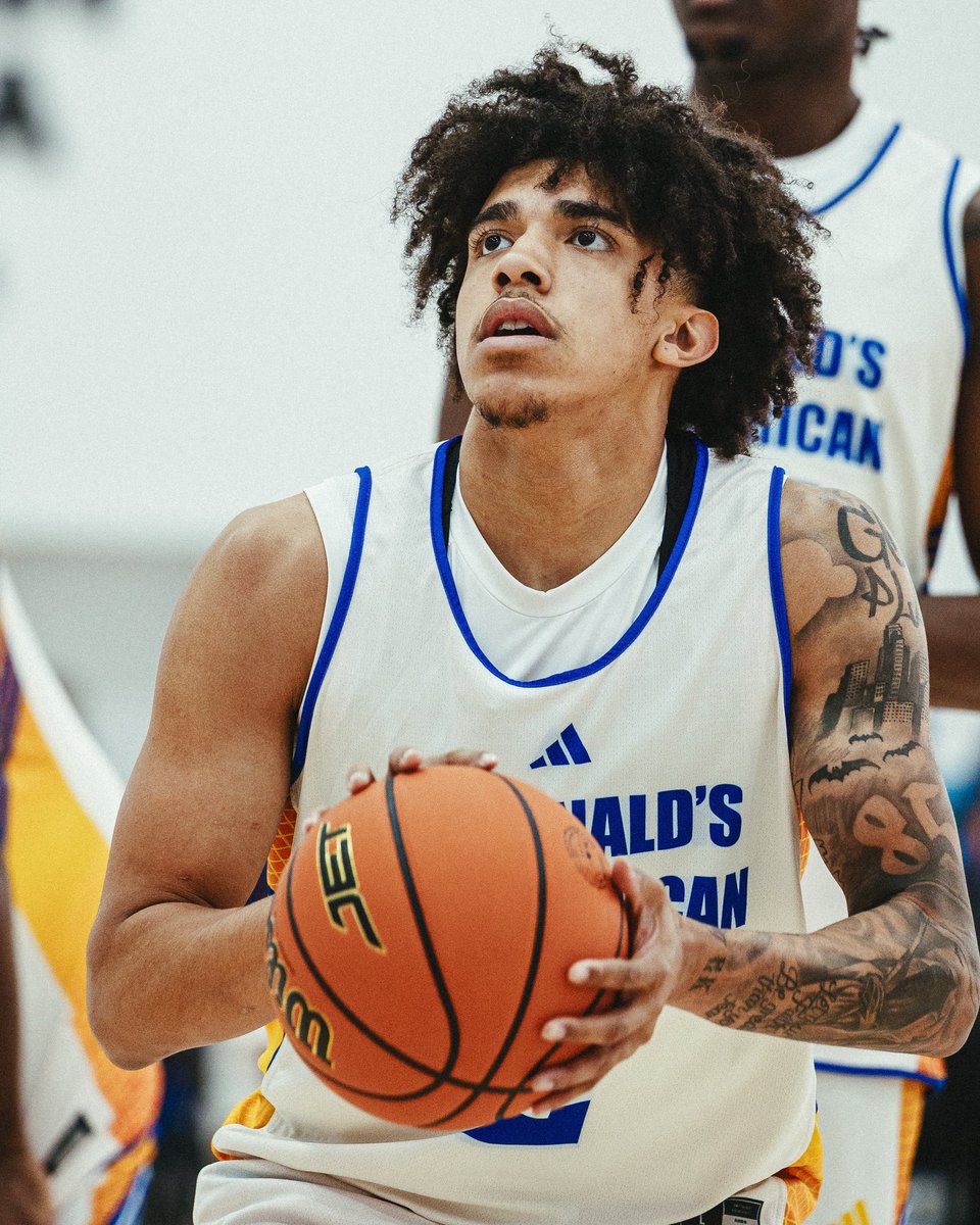 Tay Kinney tweet media