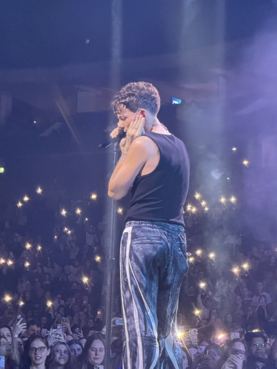 AOTV On Tour tweet media