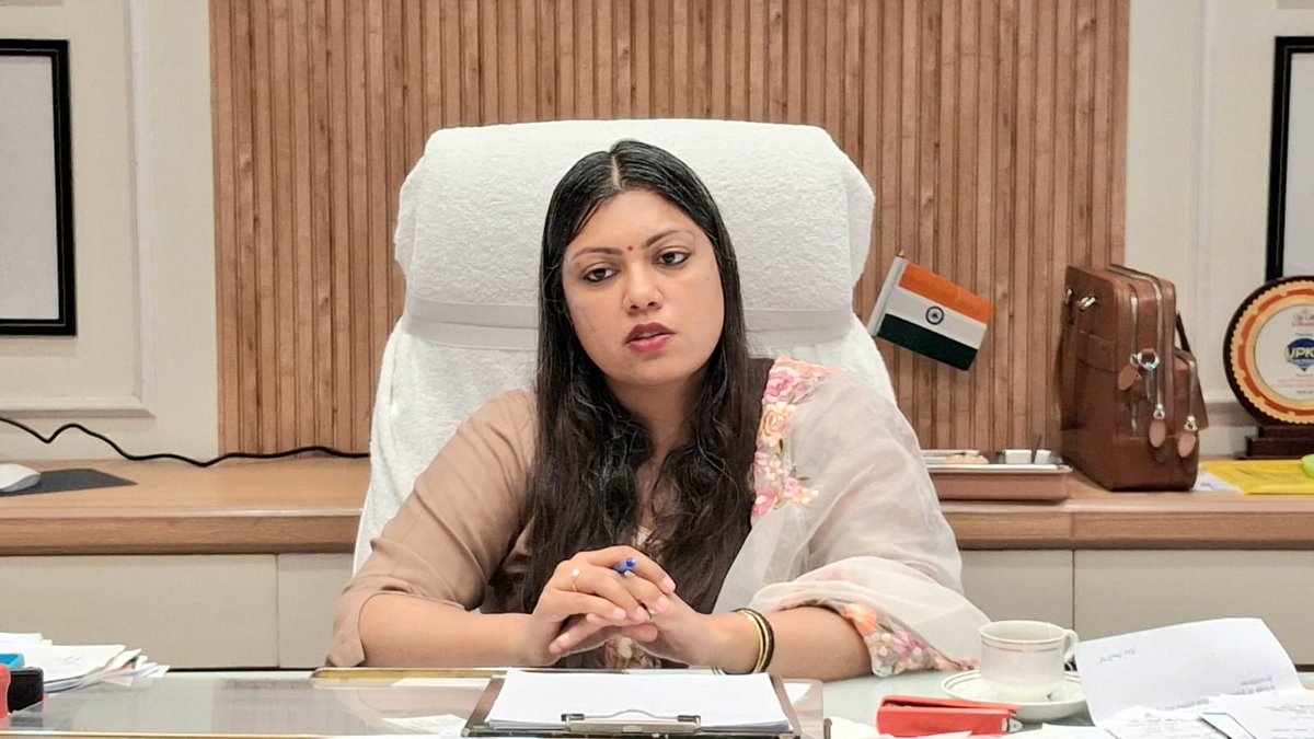 Medha Roopam tweet media