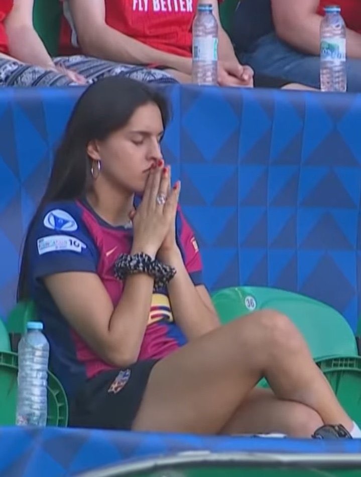 liz 🍵 #14 tweet media