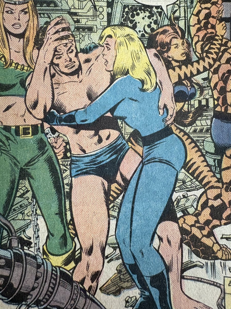 Moth || Commissions Open tweet media