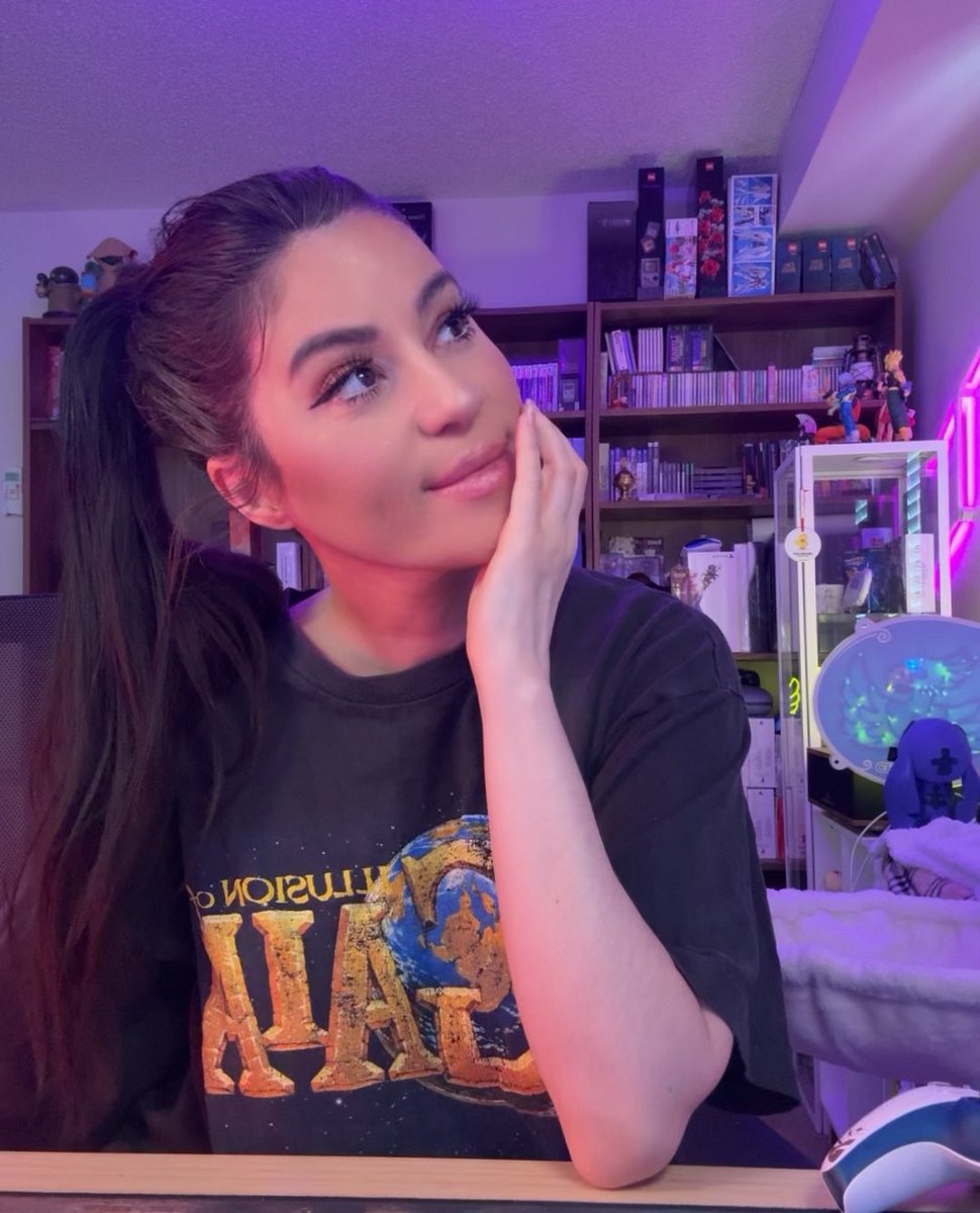 Yunalescka ☾ tweet media