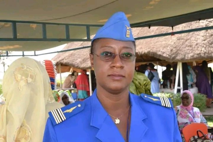 AzizHassoumi's tweet image. #Niger 🇳🇪 Les colonelles Marie Djika et Mariama boureima sont devenue les premières femmes à atteindre le grade de colonel-major dans les rangs des Forces Armées Nigériennes.

 désormais a l'apogée du classement des  officiers supérieurs au sein des Forces Armées Nigériennes.