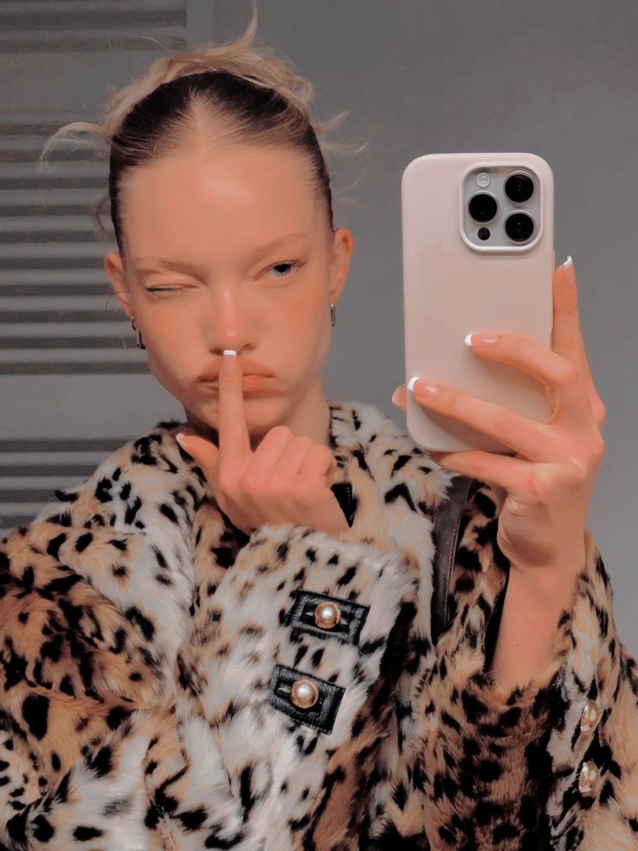 ♯‎‎ 𝐕𝙻𝙰𝙳𝙰 ( 𝗌𝗅𝗈𝗐 𝗋𝖾𝗉𝗅𝗂𝖾𝗌 ). tweet media