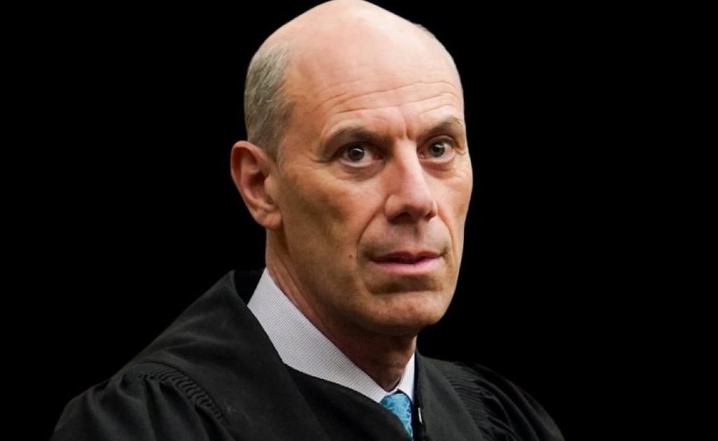 Keanu 〽️ tweet media