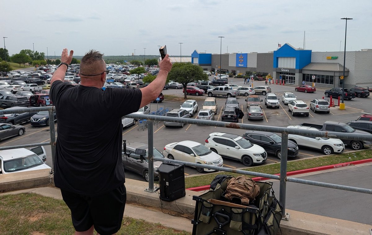 Robert S Gray tweet media