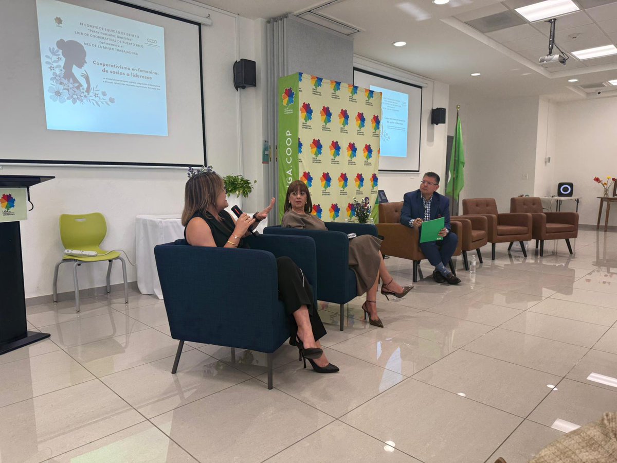 CDCOOPPR's tweet photo. La comisionada, Dra. Liza I. Alfaro Mercado estuvo presente en el panel “Cooperativismo en femenino: de socias a lideresas”, destacando el rol clave de la mujer en el desarrollo y liderazgo del movimiento cooperativo.
#somoscdcoop #Cooperativismo  #MujeresLíderes https://t.co/1LkyNsQZkT