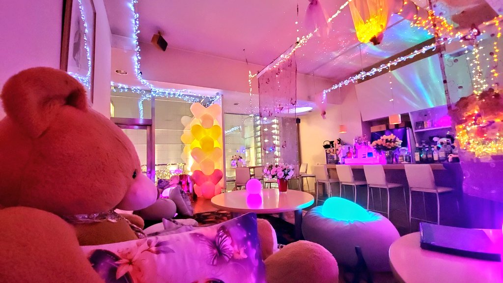 みーめろ tweet media