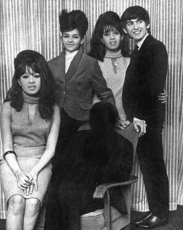 Marc autumn stone tweet media