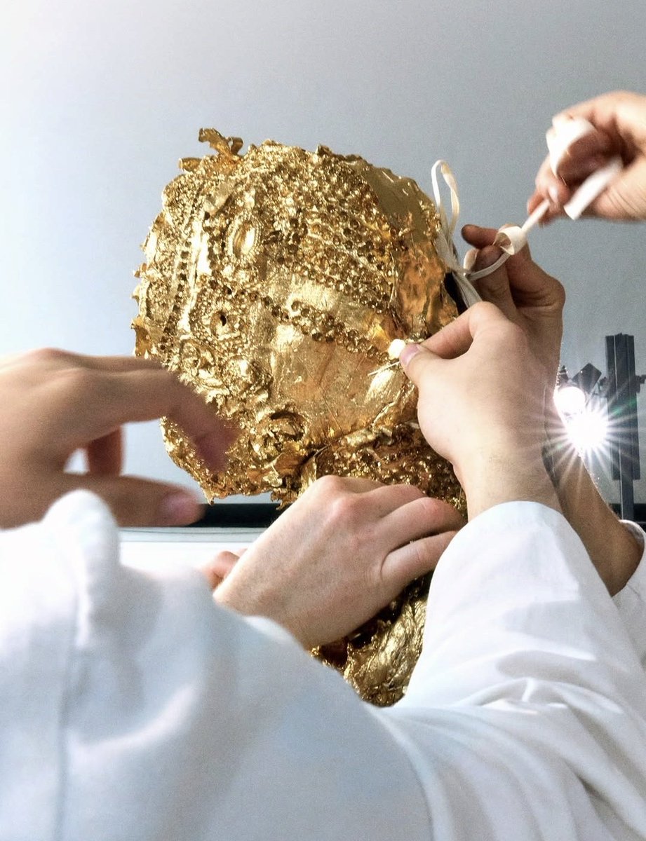 La Mode Unknown tweet media