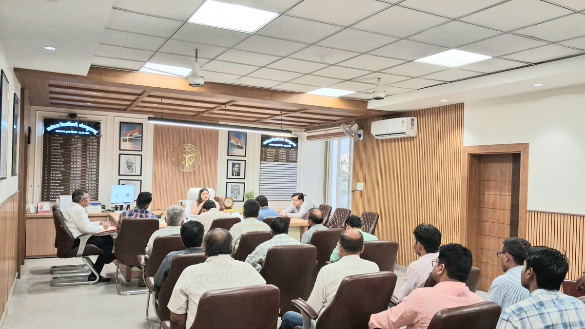 DM NOIDA Gautam Buddha Nagar tweet media