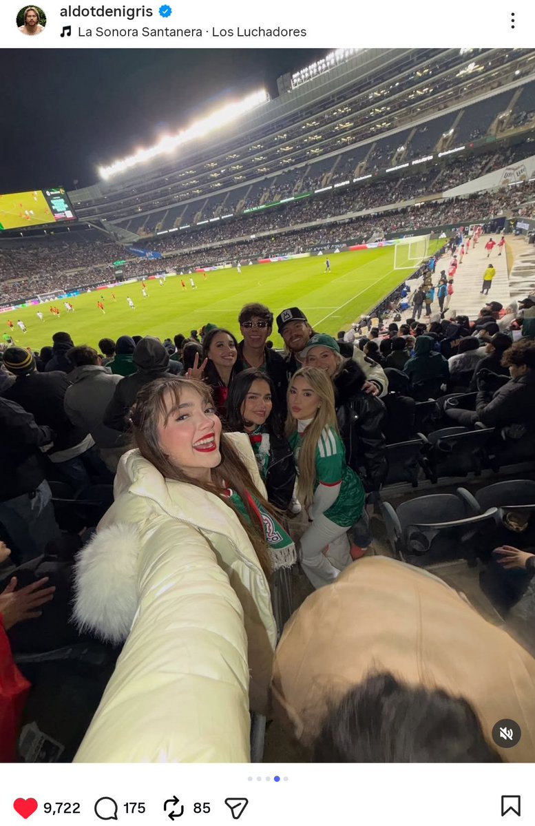 𝗆𝖺𝗋𝗂 ✶ tweet media