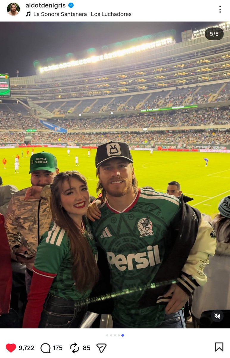 𝗆𝖺𝗋𝗂 ✶ tweet media