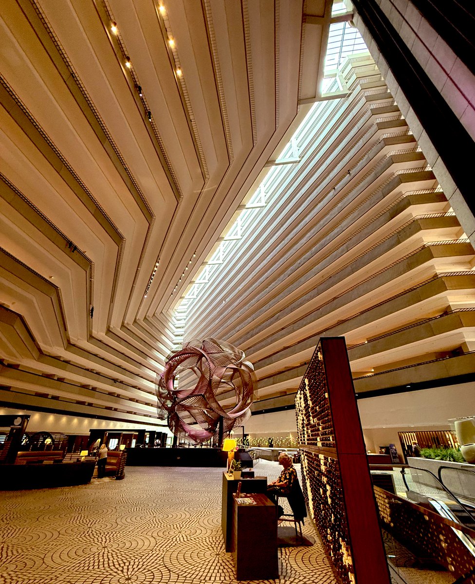 whistlet1ps's tweet image. i’m a slut for #big #atrium