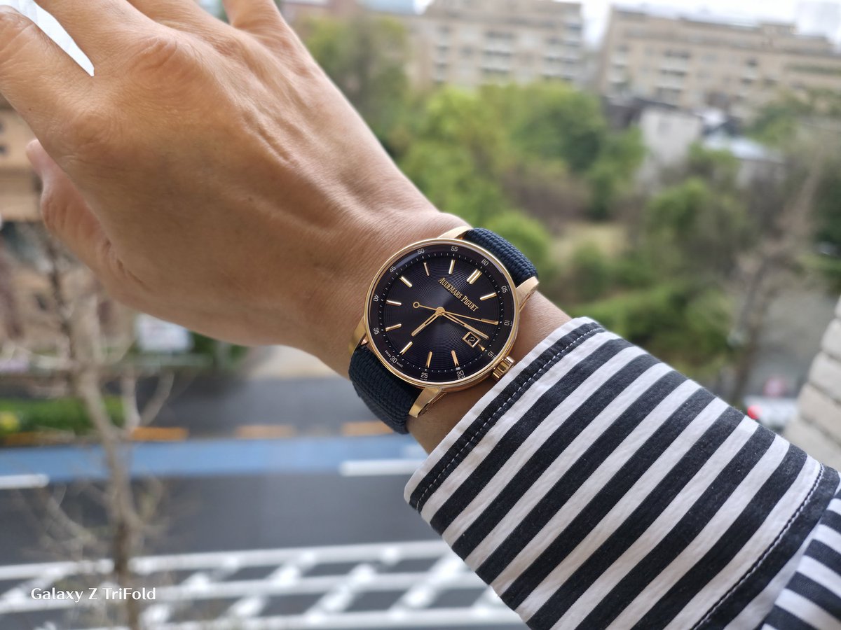 loewe0220's tweet image. みなさん、
おはようございます🙋‍♂

また雨☔
そして寒い❄

#Code1159
#audemarspiguet