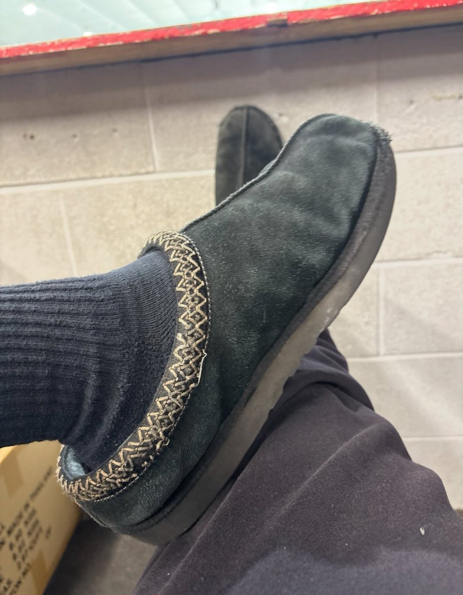 🦶Aeneas🦶 tweet media