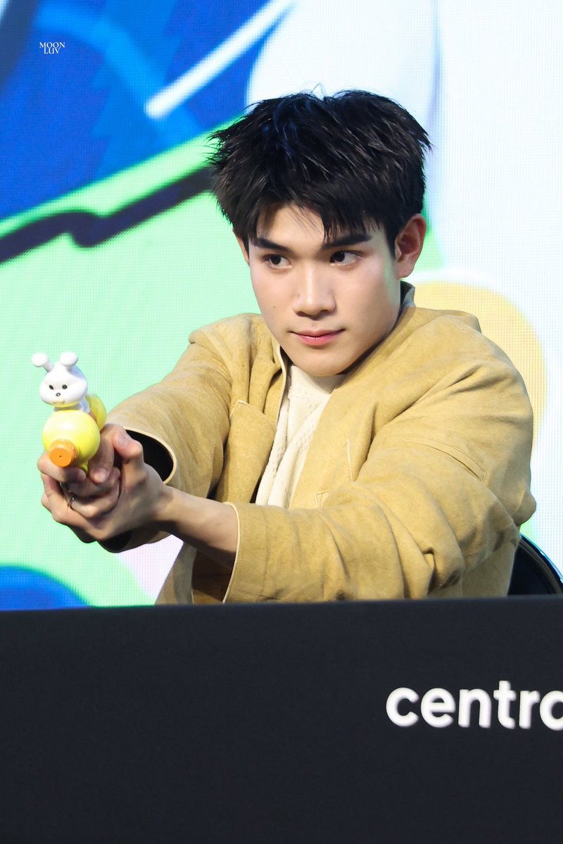 𝐌𝐎𝐎𝐍𝐋𝐔𝐕 tweet media