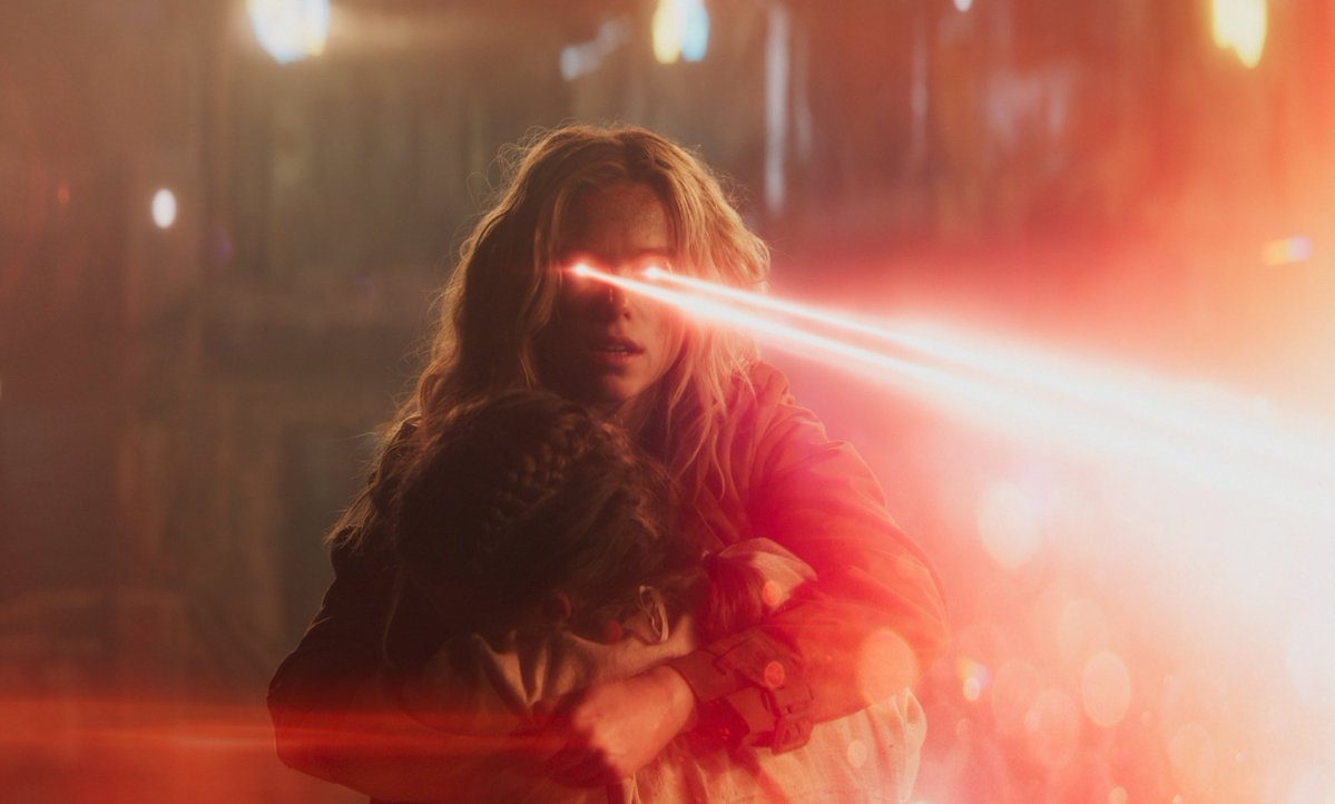 acervo supergirl tweet media