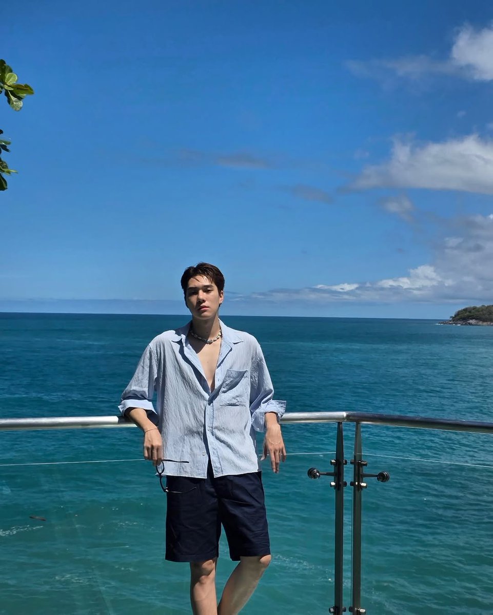 Hirunkit 𝓥𝓸𝓼 tweet media