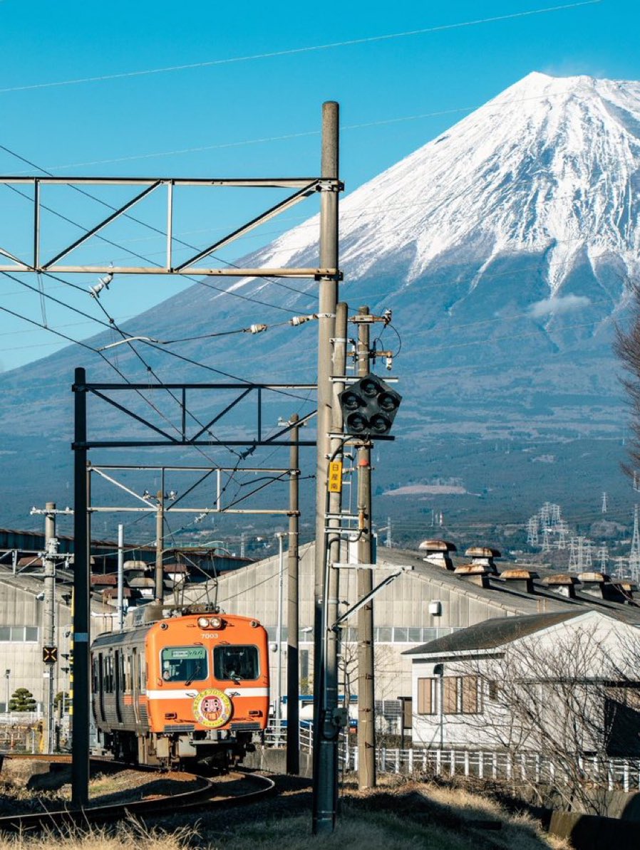 撮り鉄女子-セイモモヨ tweet media