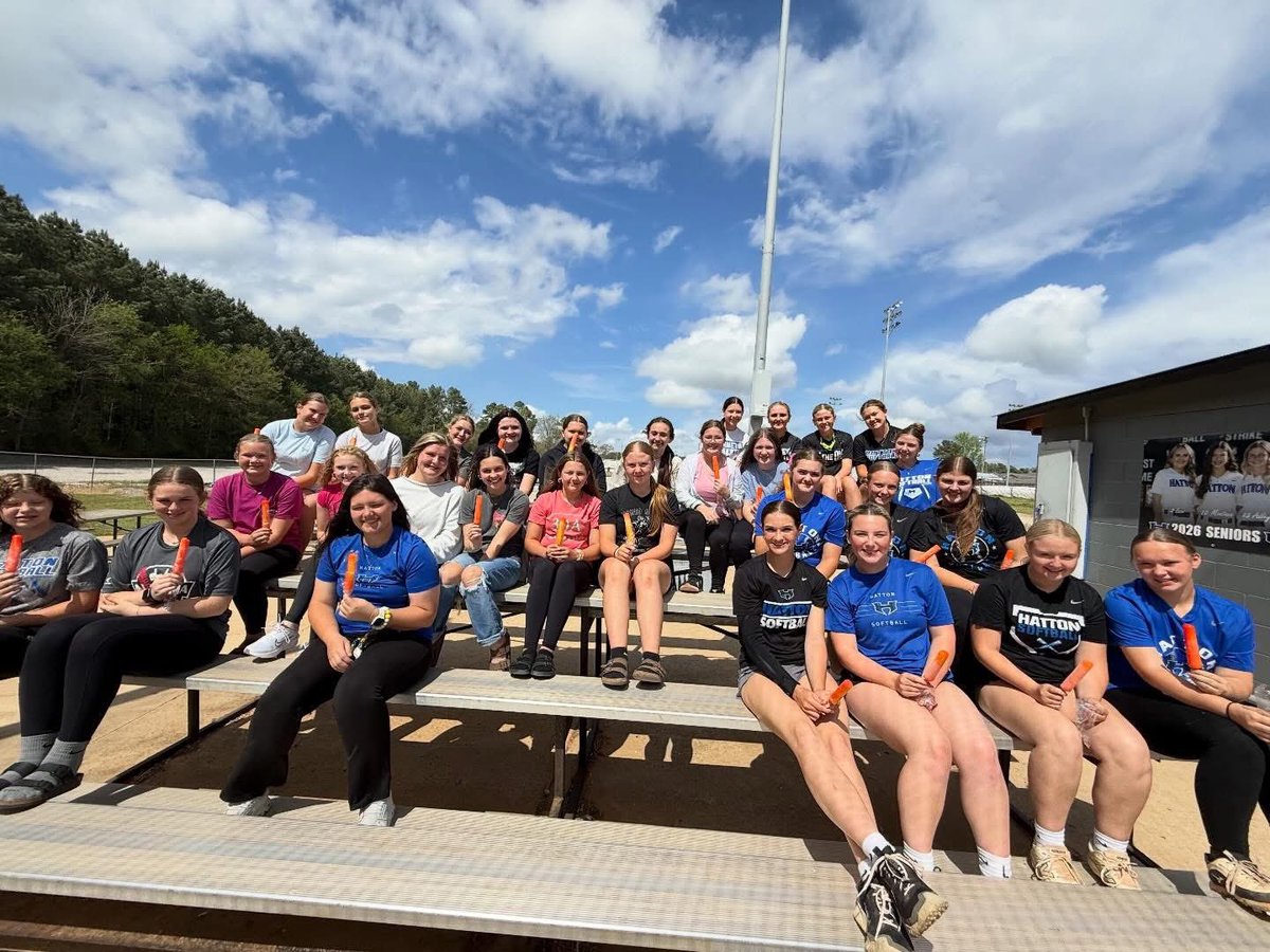 NWALFCA's tweet image. Popsicles and the Word with Hatton High Softball this afternoon! #fca #fcaproven #fcaconnect