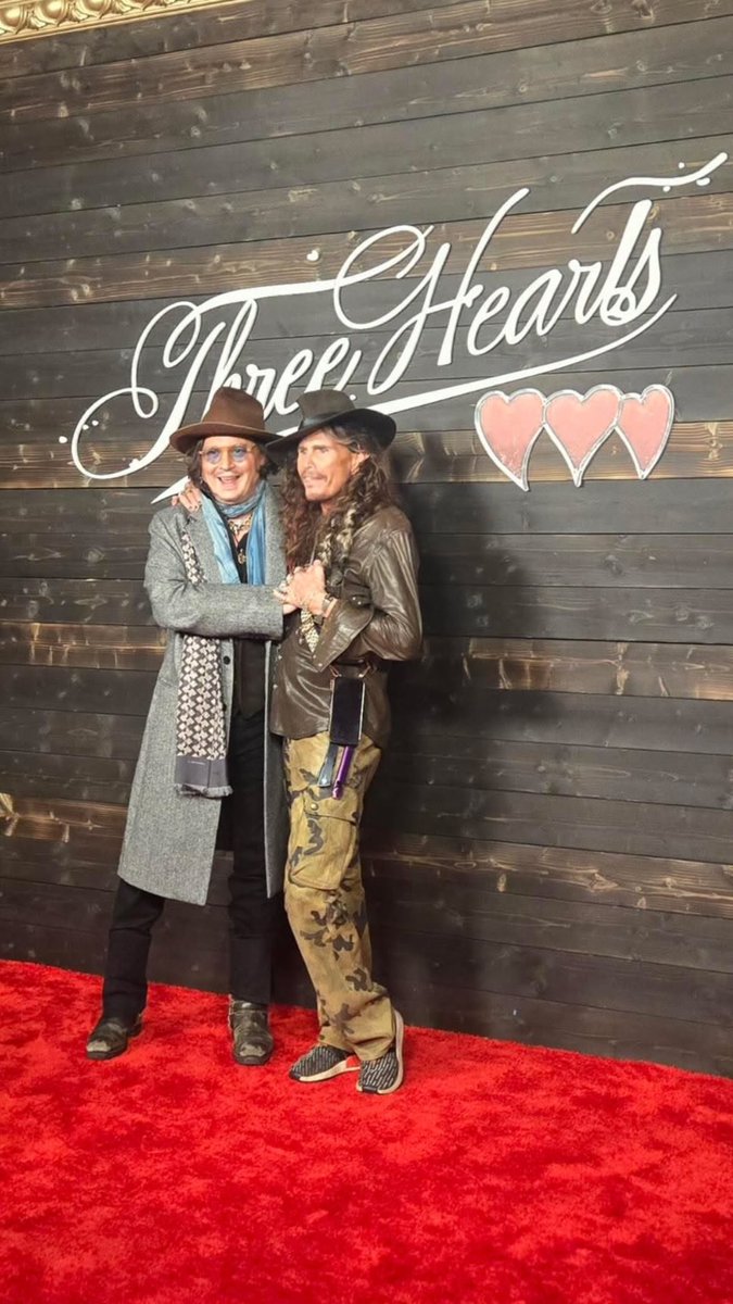 Johnny Depp Love tweet media