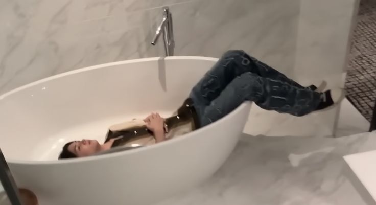 dj dikeu' tweet media