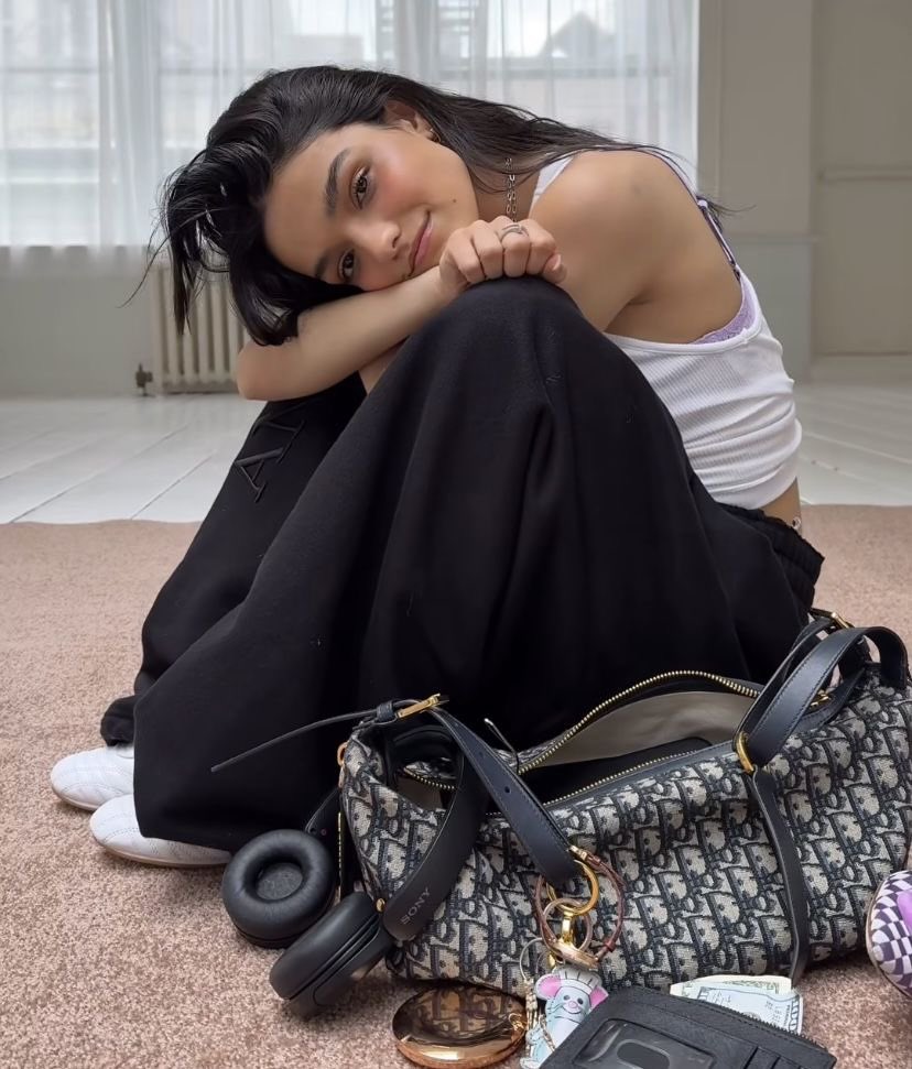 ( . . kiara riddle ) tweet media