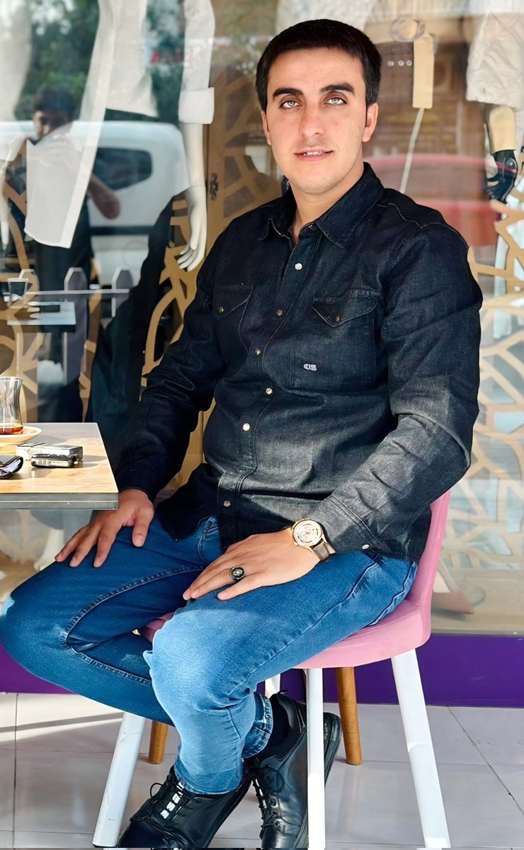 Yokluğun bir eksiklik değil,tarifsiz bir yaradır artık. 2 yıldır her gün olduğu gibi bugün de yine seni anıyorum Kadirim. Sessizce,derinden ve hiç dinmeyen bir özlemle.
02.04.2024 tam iki sene oldu be Kadirim. Allah sana rahmeti ile muamele eylesin. Mekanın cennet olsun inşallah.