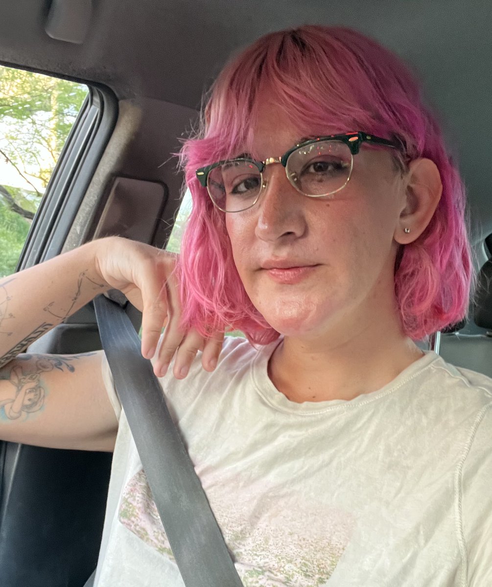 happy TDOV friends!! i am always so wonderfully proud to be transgender and the more this country tries to kill people like me the louder I want to be about it. A world without transgender people has never existed and it never will. 💜🏳️‍⚧️

(three years will do some shit to you!)