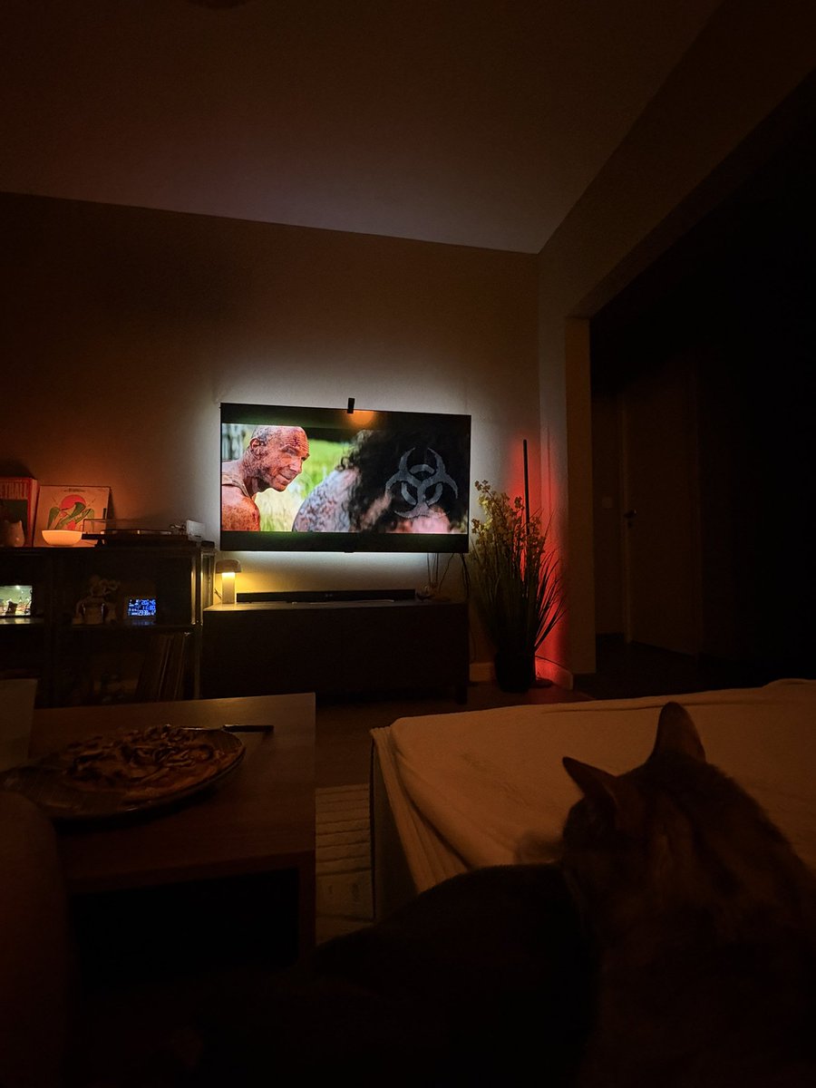 ស្នេហា tweet media