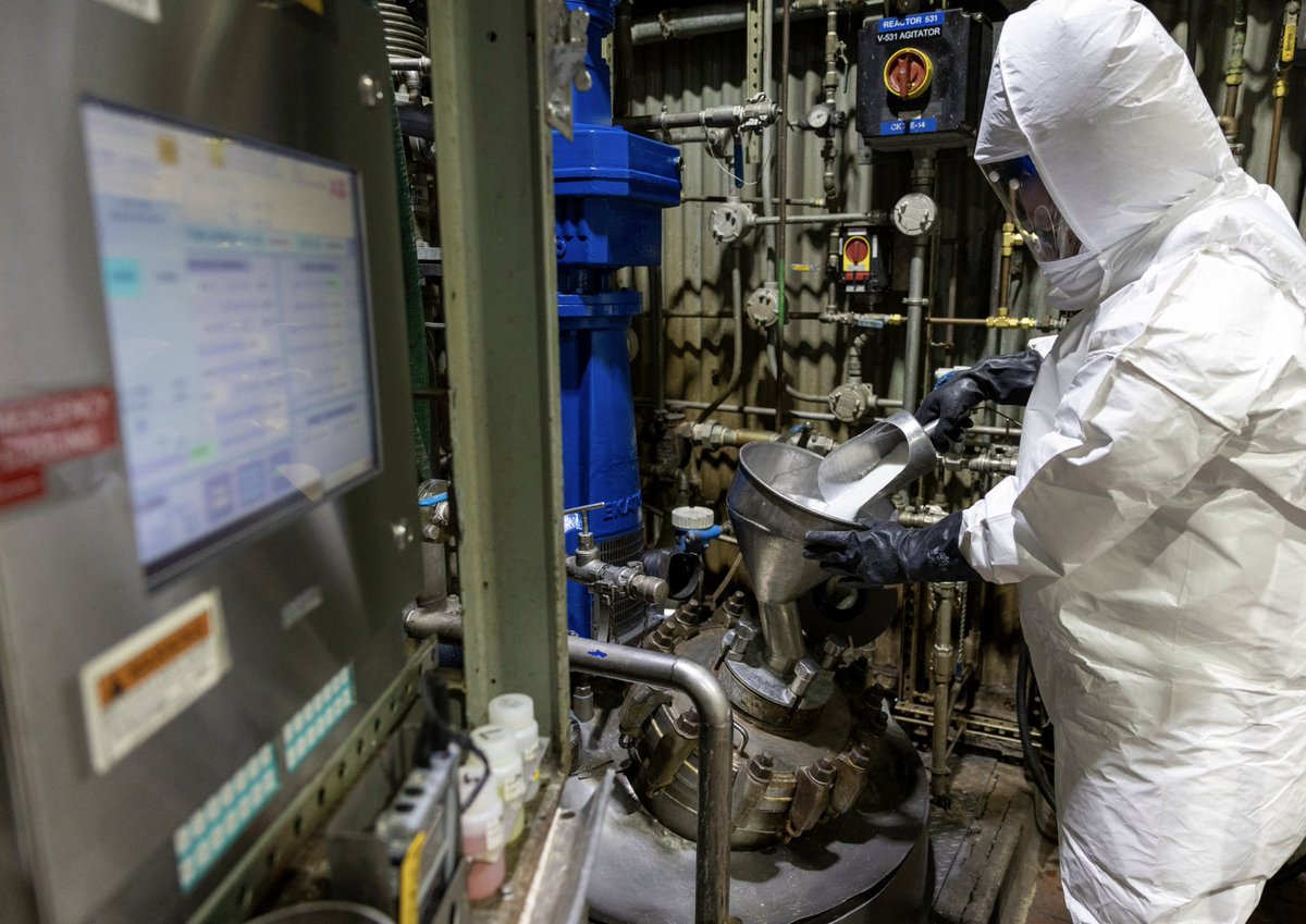 Kodak's tweet image. #Kodak is advancing pharma manufacturing with U.S.-made KSMs that deliver speed, reliability, and compliance—backed by deep technical expertise and certified quality and sustainability systems.

#KodakInnovation #Pharma #Manufacturing