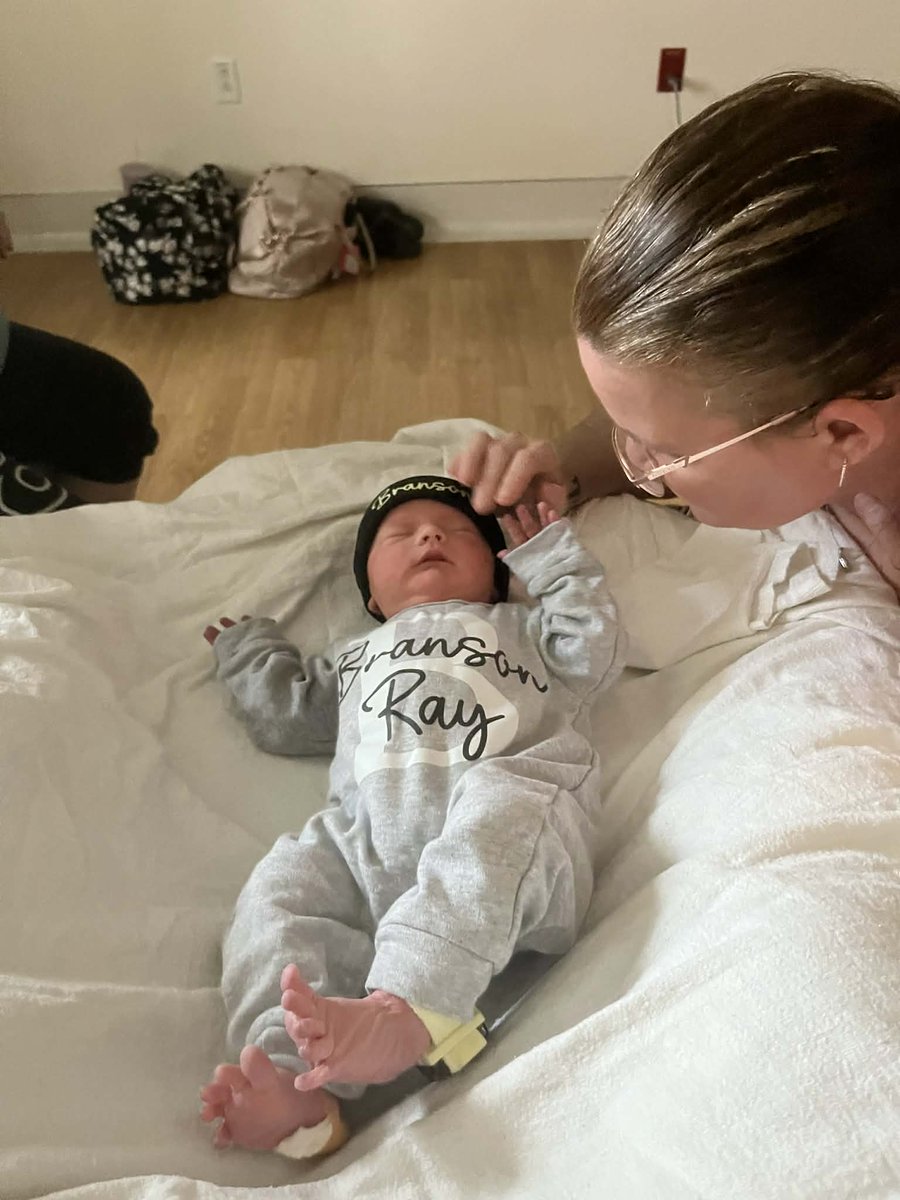 xnormalxoxo 💜ᒪᗩᑎᗪ Oᖴ ᗷᖇᑌTᗩᒪITY🖤 tweet media