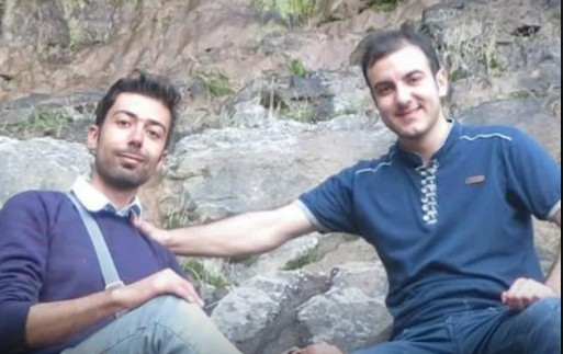 alaheomidi's tweet photo. @alefmehr1 هشدار فوری عفو بینالملل: رژیم میخواهد فردا صبح ۷ زندانی سیاسی را اعدام کند، از جمله وحید بنیعامریان، ابوالحسن منتظر و ۵ نفر از معترضان قیام دیماه.
همین حالا در کمپین علیه این اعدامها شرکت کنید و جلوی جنایت را بگیرید!
#SAVE_VAHID #SAVE_ABOLHASSAN #XStorm https://t.co/1LRMvmXFs1
