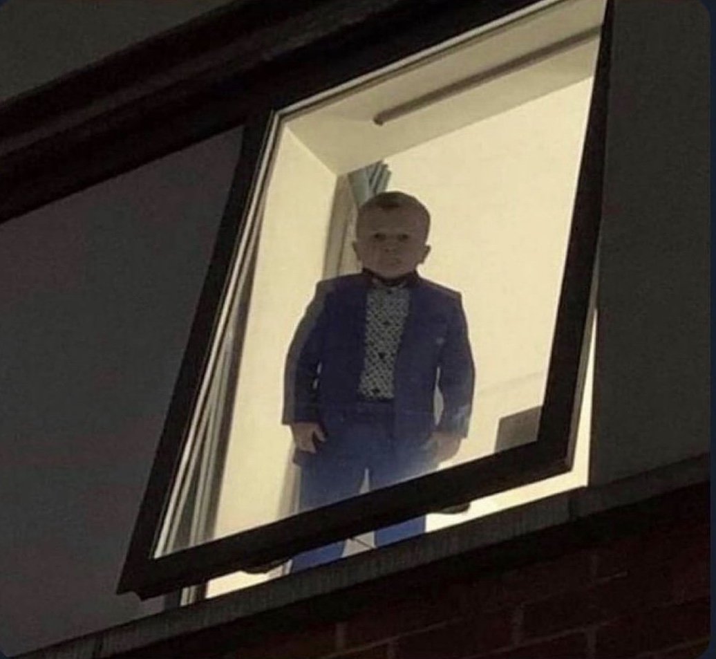 STL_Stats_Facts's tweet photo. Me looking down at the Cubs and Reds in the NL Central standings: https://t.co/VXe8oOfgr8