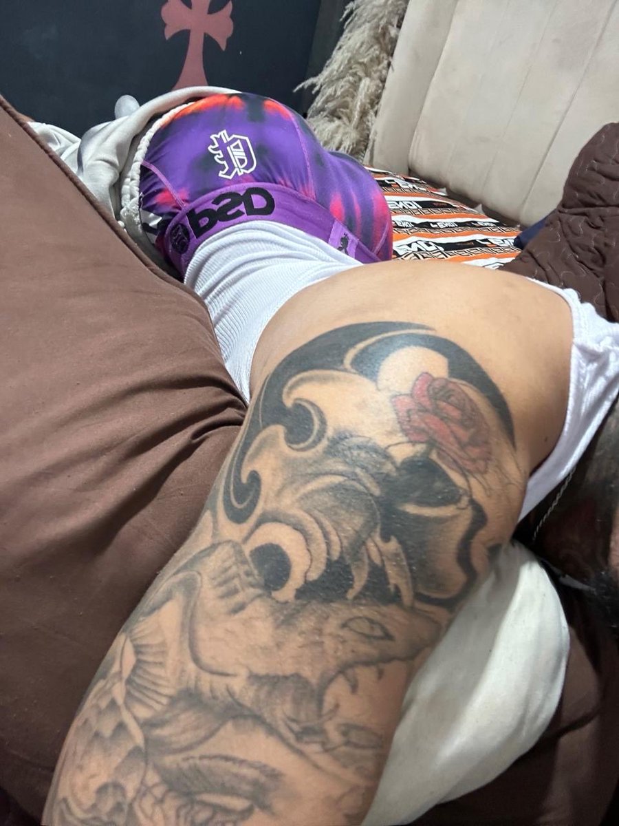 diggerbick9's tweet photo. I just need my face in some nice cheeks🥹 https://t.co/y0Tjn6eC8a