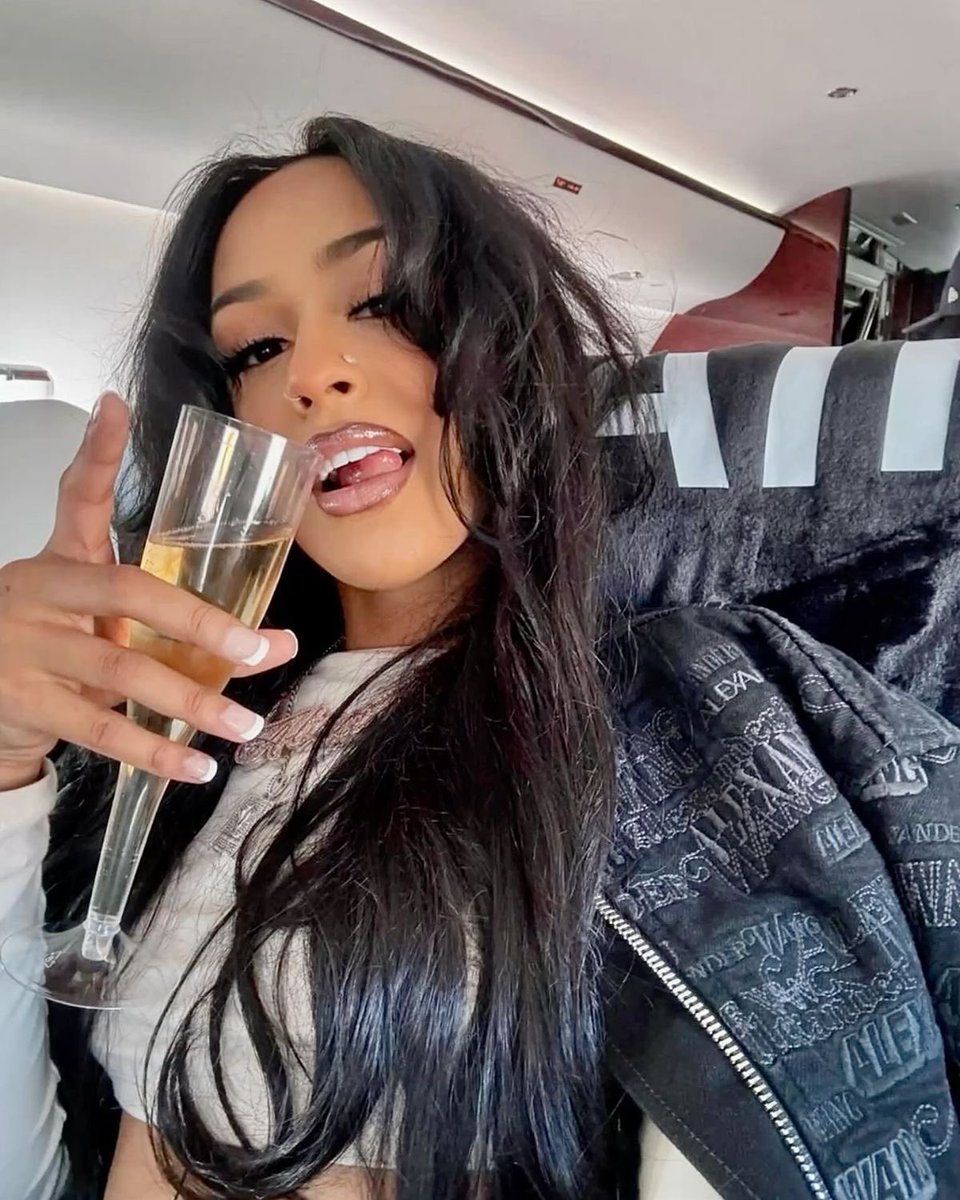 𝗞𝗜𝗡𝗚 ♛ tweet media