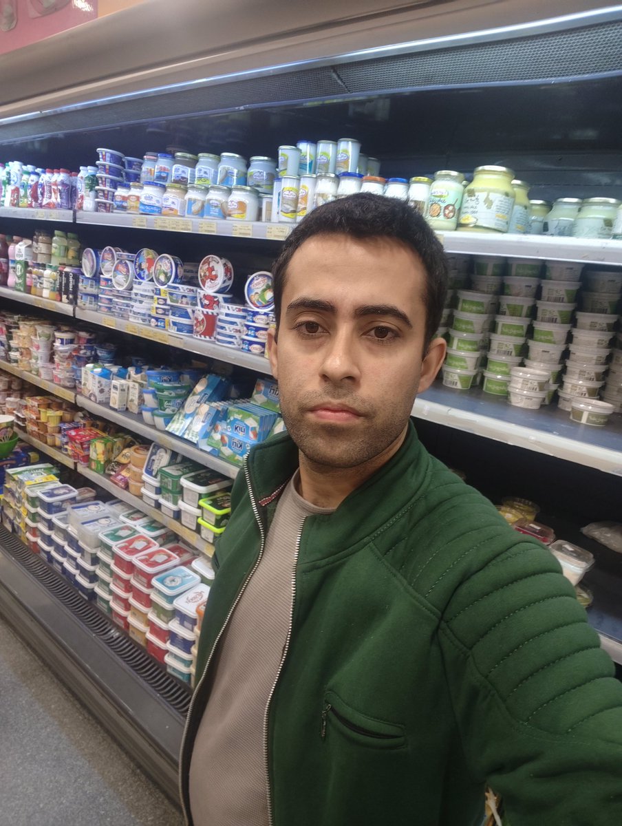 I found this picture from the days when my shop was full of success and beautiful moments… Today, it's just a memory. 💔
Please help me start over. I haven’t received any donations for 15 days 😔 Your support means so much 🙏💔

Please donate 🙏
 gofundme.com/f/a-call-from-…